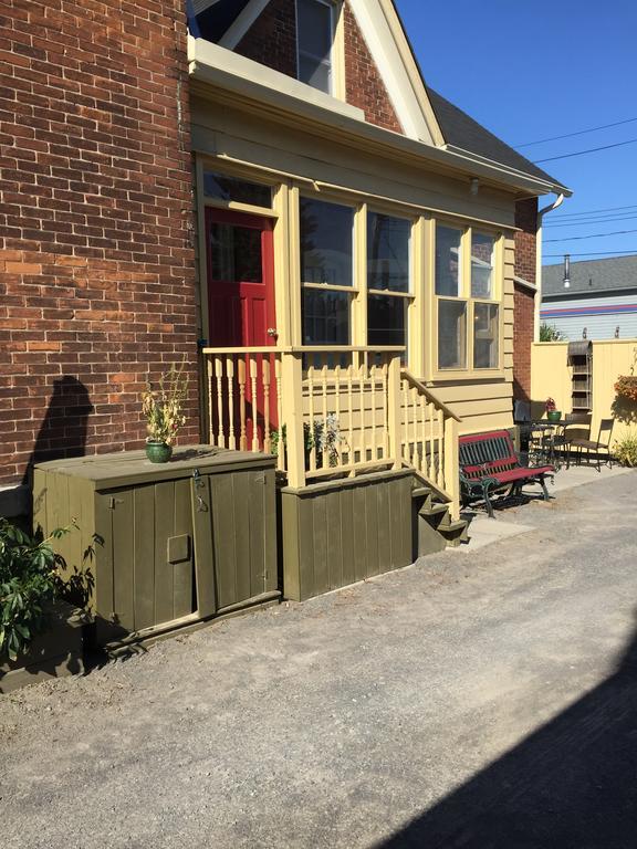 Loyalist Lofts Apartment Picton Exterior foto